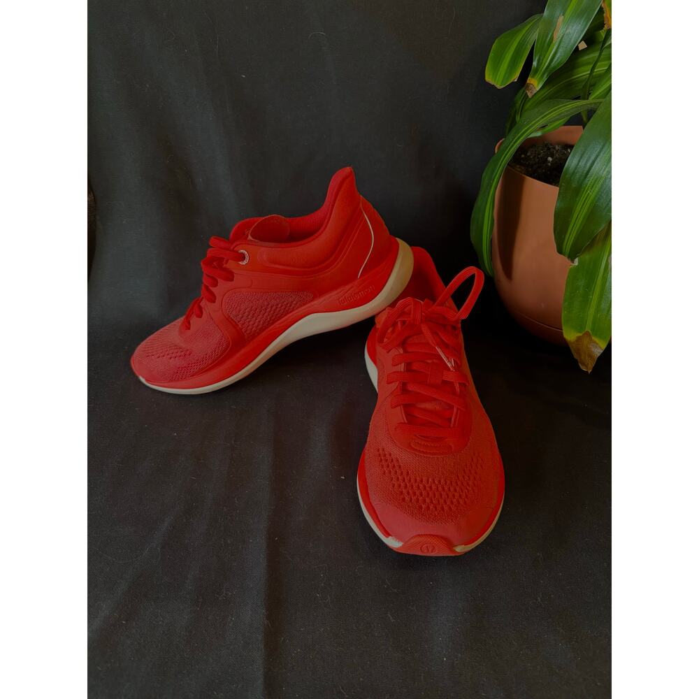 Women’s Lululemon Chargefeel Workout Low Shoes Flare/Pink Mist, size 8.5